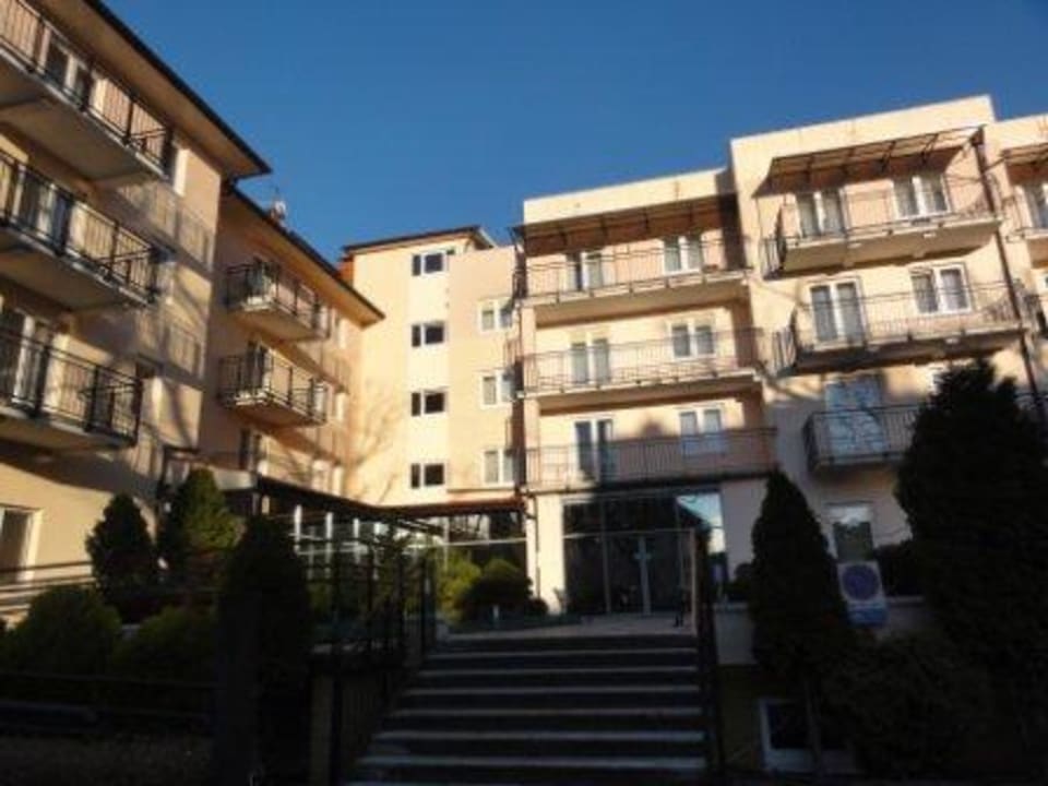 Ansicht von der Straße Hotel Kurhaus Olymp Spa