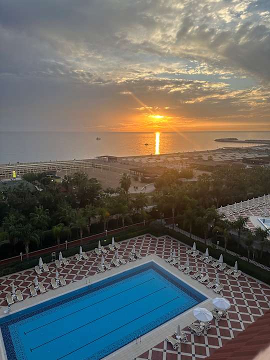 Außenansicht Royal Taj Mahal Hotel