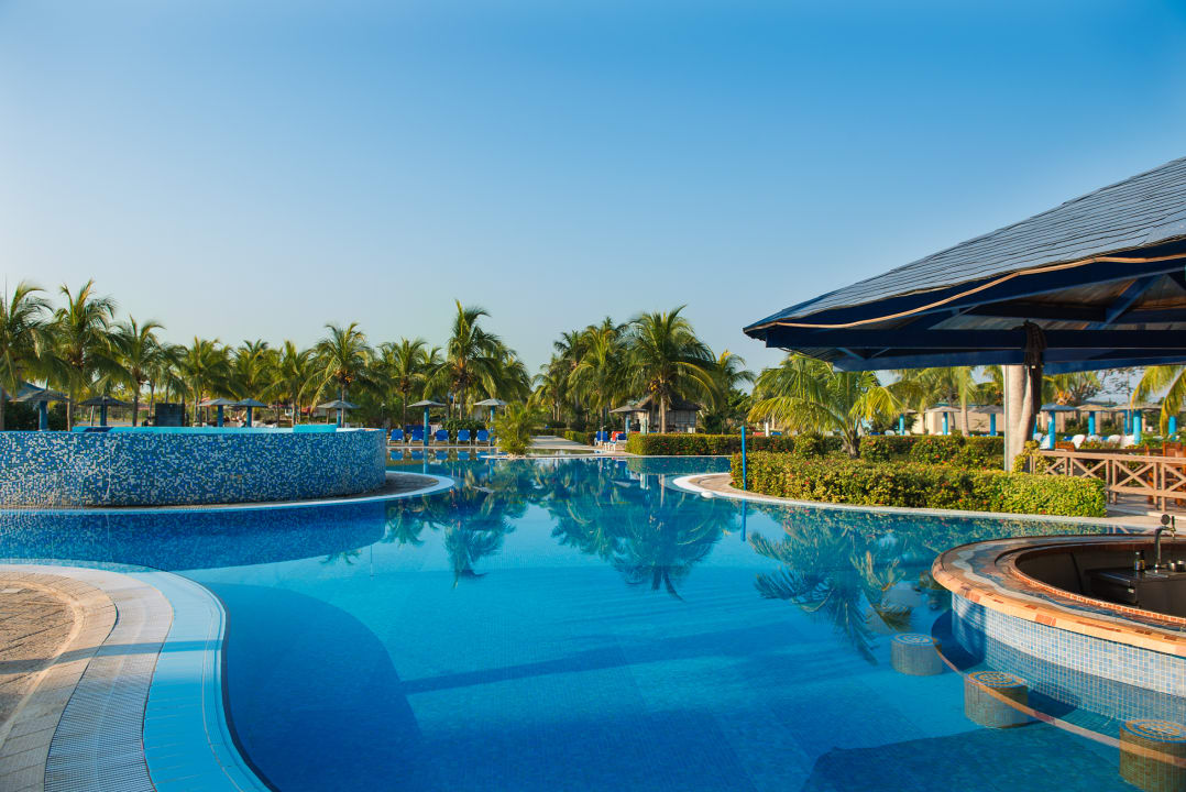 Pool ASTON Costa Verde Beach Resort