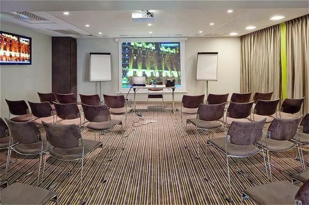 Salon Louvre-Concorde Holiday Inn Paris Gare de Lyon Bastille