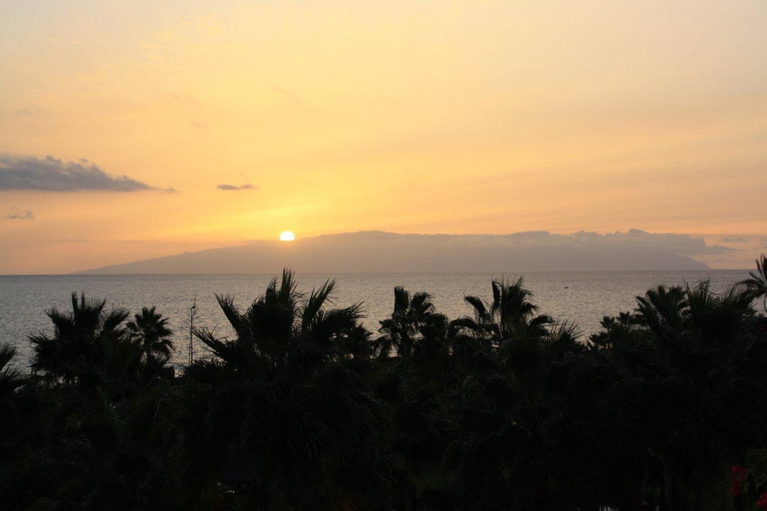 Sonnenuntergang über La Gomera Hotel Riu Palace Tenerife