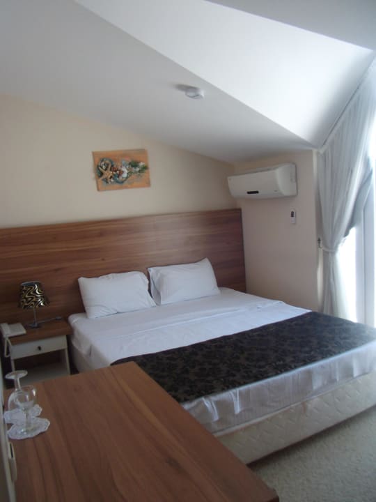 Anderes Zimmer sehr klein Nevada Hotel & Spa