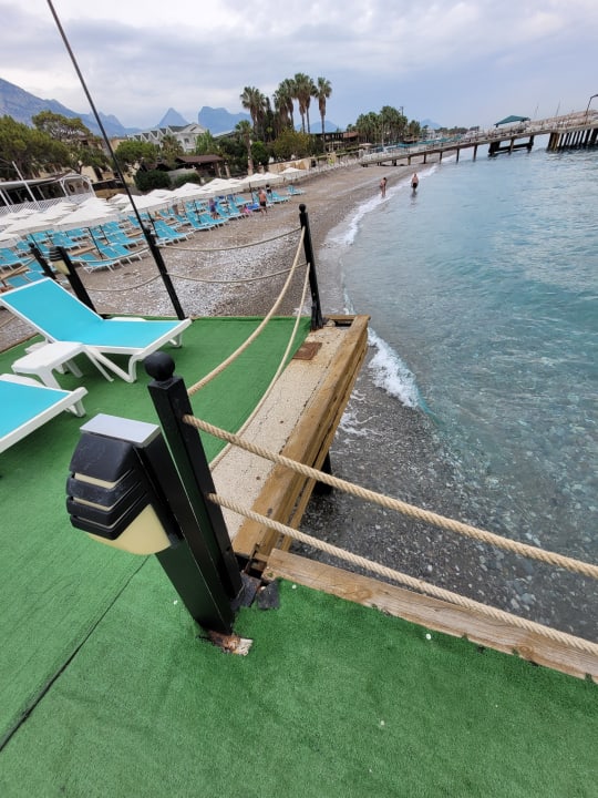 Strand Dosinia Luxury Resort