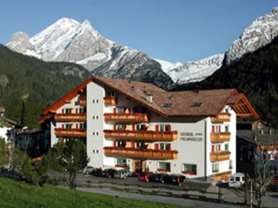 Hotel Cristallo Hotel Cristallo Canazei