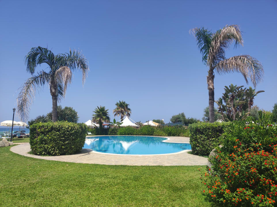 Pool BV Borgo del Principe