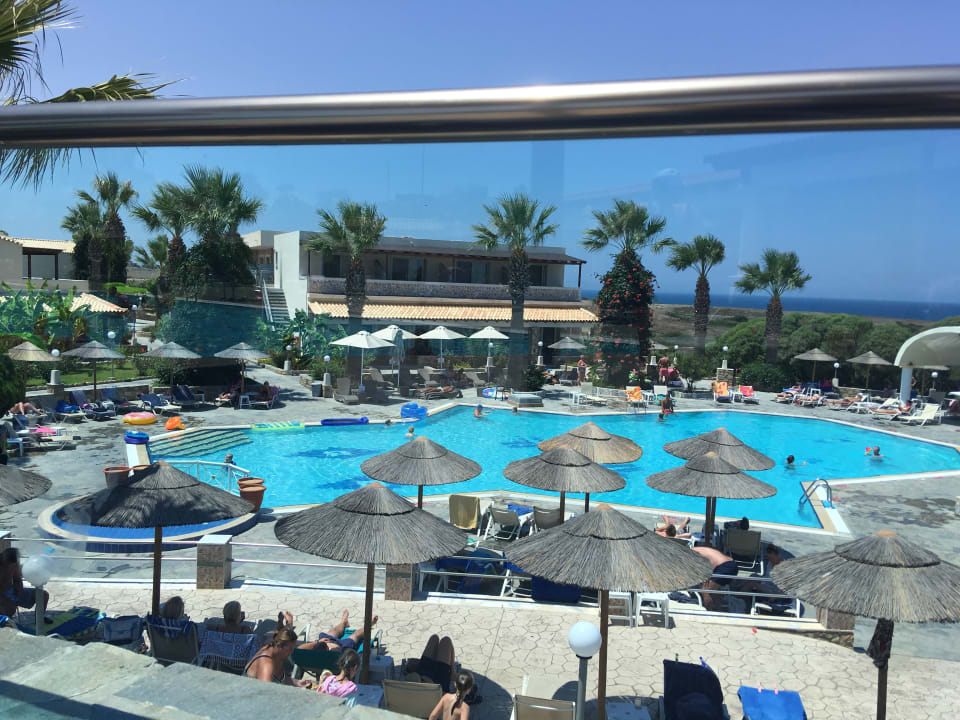 Pool Hotel Kouros Palace