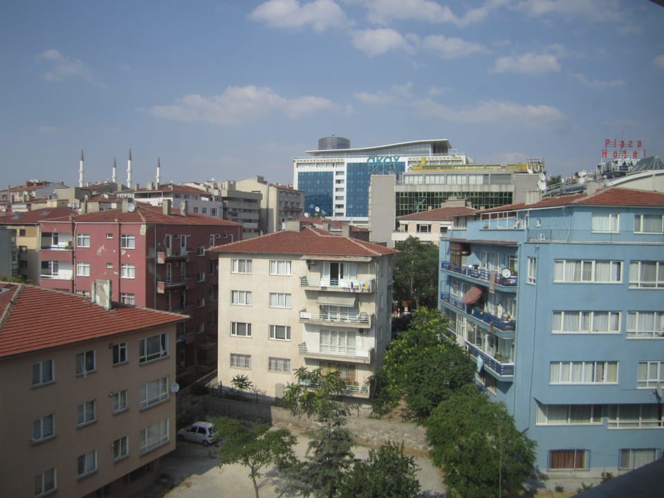 Blick auf die Stadt vom Zimmer Hotel Holiday Inn Ankara Kavaklidere