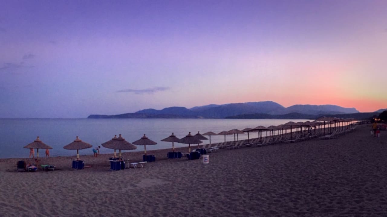 Strand Hotel Diamond Palace