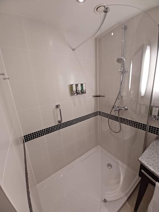 Zimmer Hampton by Hilton Berlin City West