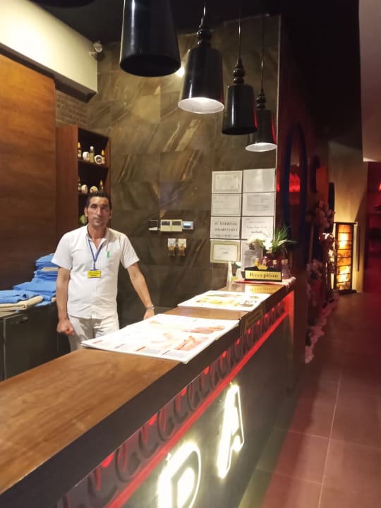 Sonstiges Well Palace Side