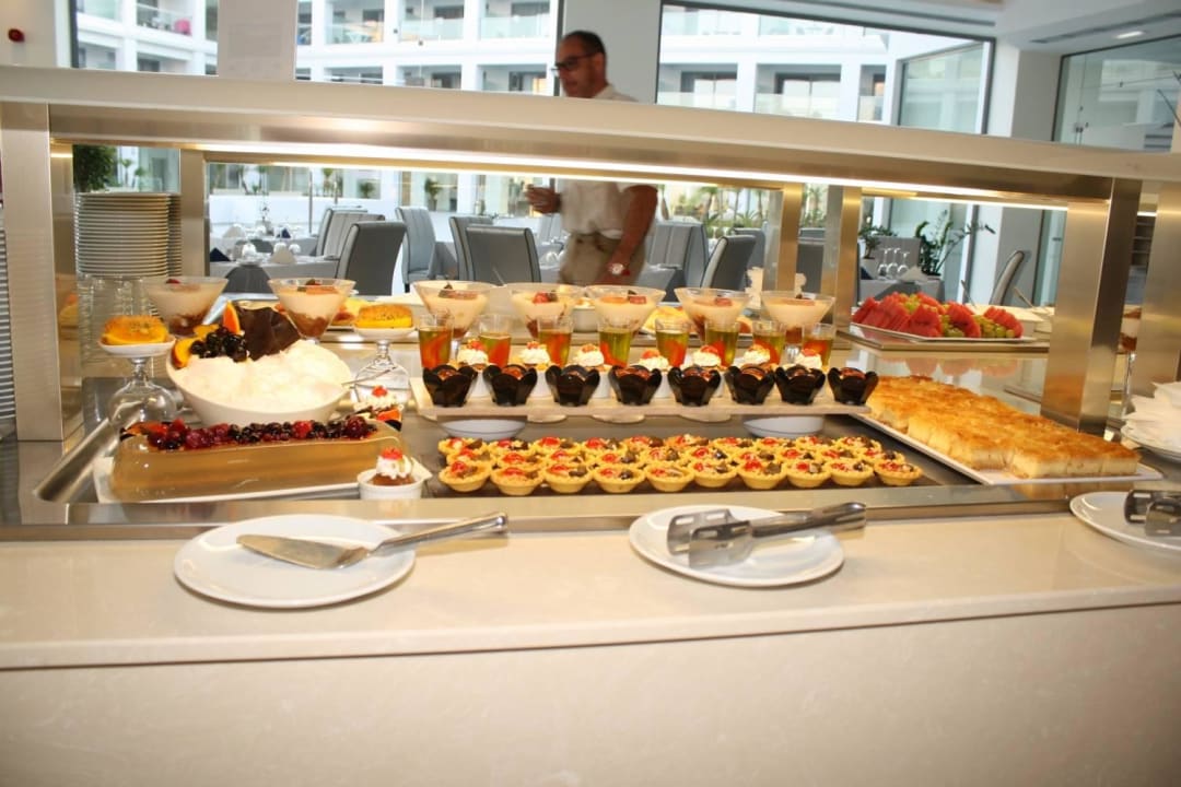 Nachspeisen Asterias Beach Resort