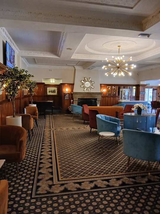 Lobby Holiday Inn JOHANNESBURG SUNNYSIDE PARK by IHG