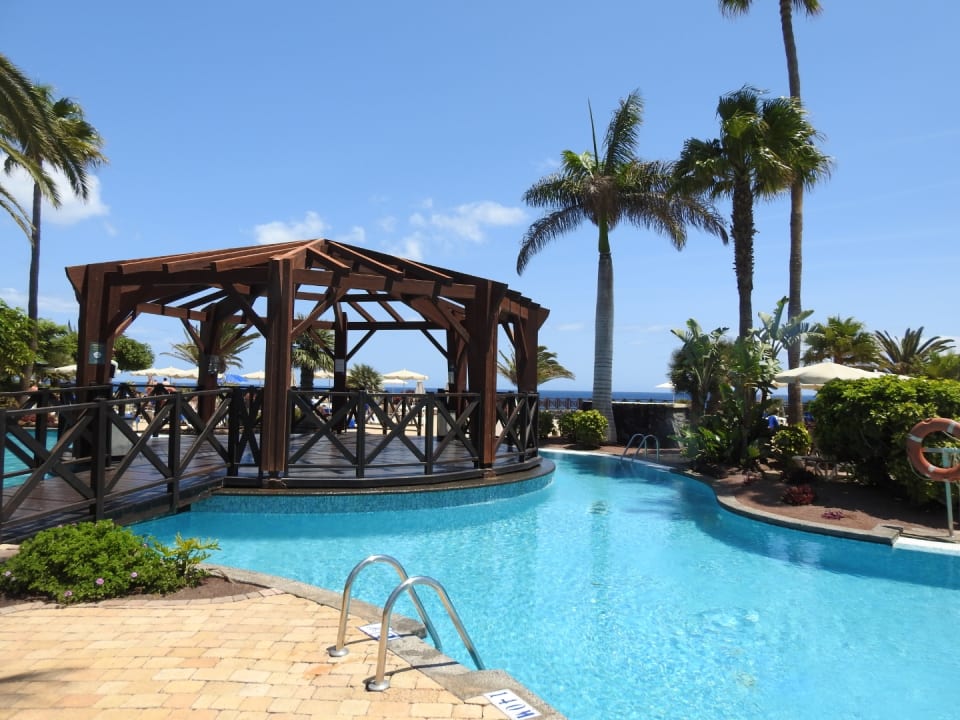 Pool R2 Pajara Beach