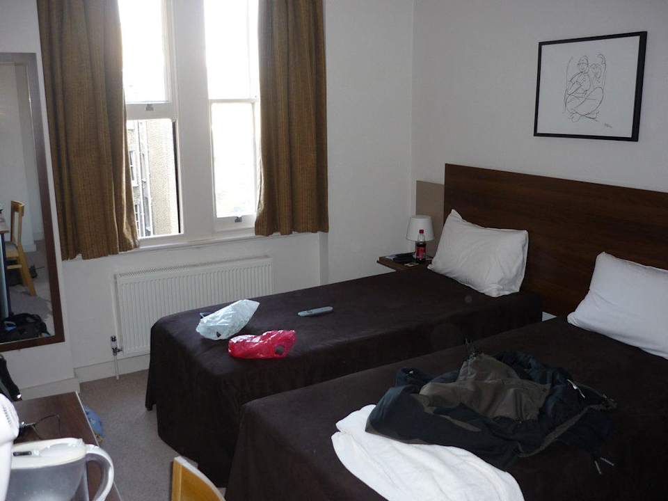 Doppelzimmer in der 3. Etage Hotel Avni Kensington
