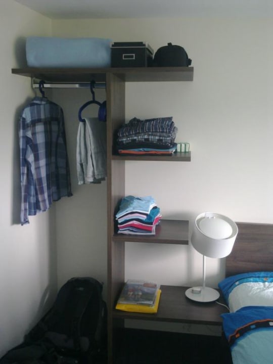 Ablage für Kleidung Hotel Lauberhorn