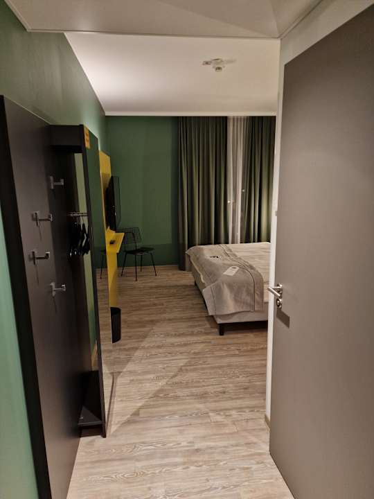 Zimmer Holiday Inn - the niu, Tab Dusseldorf Main Station