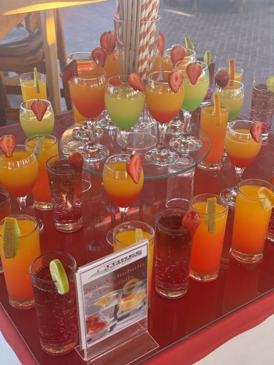 Gastro Three Corners Equinox Beach Resort