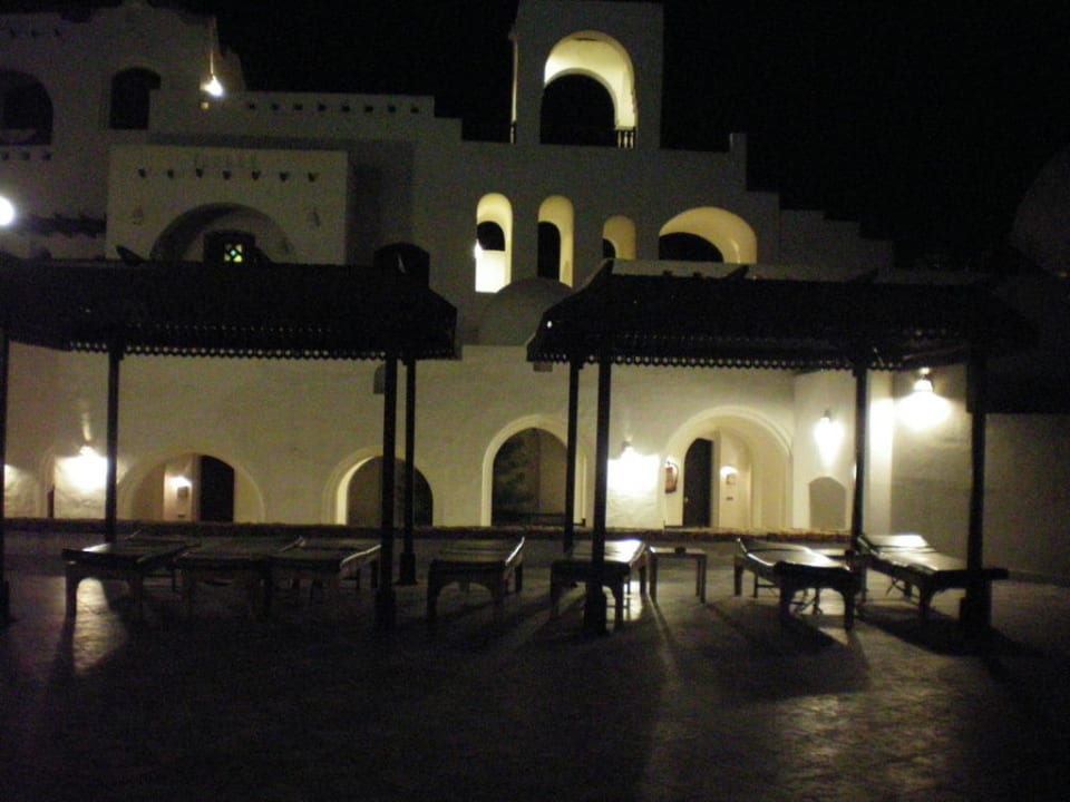 Hotelanlage bei Nacht Arabella Azur Resort