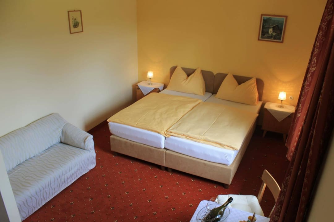 Beispielzimmer für 2 Personen Landhotel Gasthof Eichhof