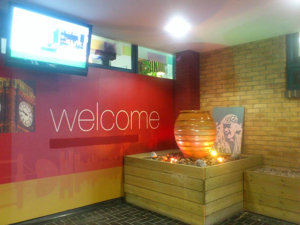 Im hinteren Bereich der Lobby ibis Styles London Excel