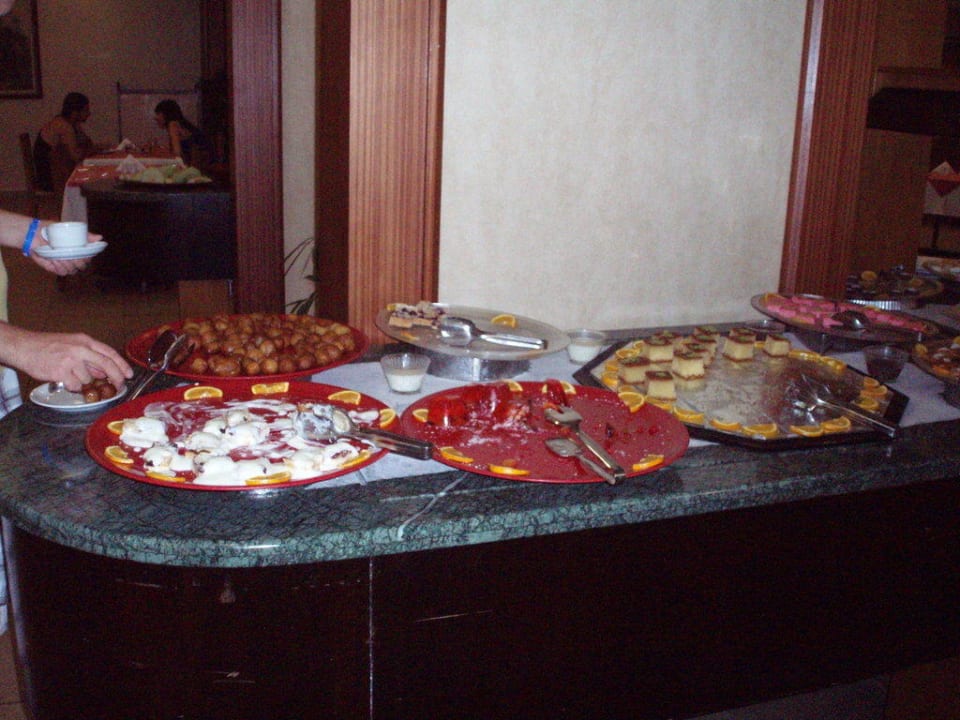 Buffet Aska Bayview Resort