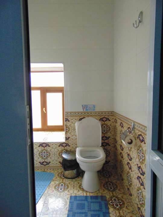 Zimmer Madrasah Polvon-Qori Boutique