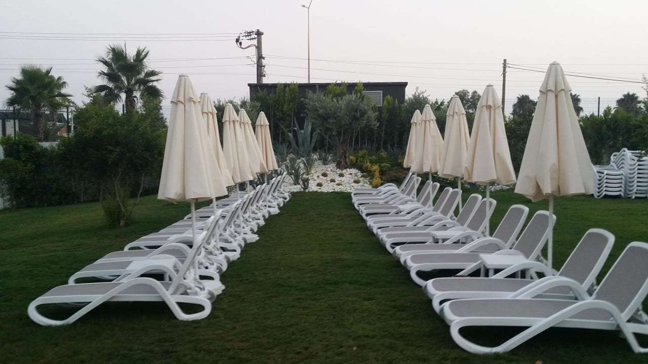 Ruhige Liegen Mary Hotel Side