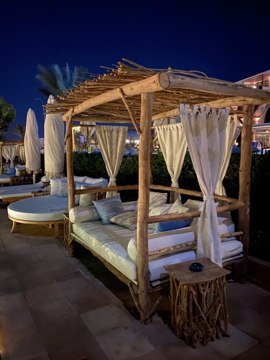 Strand Fort Arabesque Resort, Spa & Villas