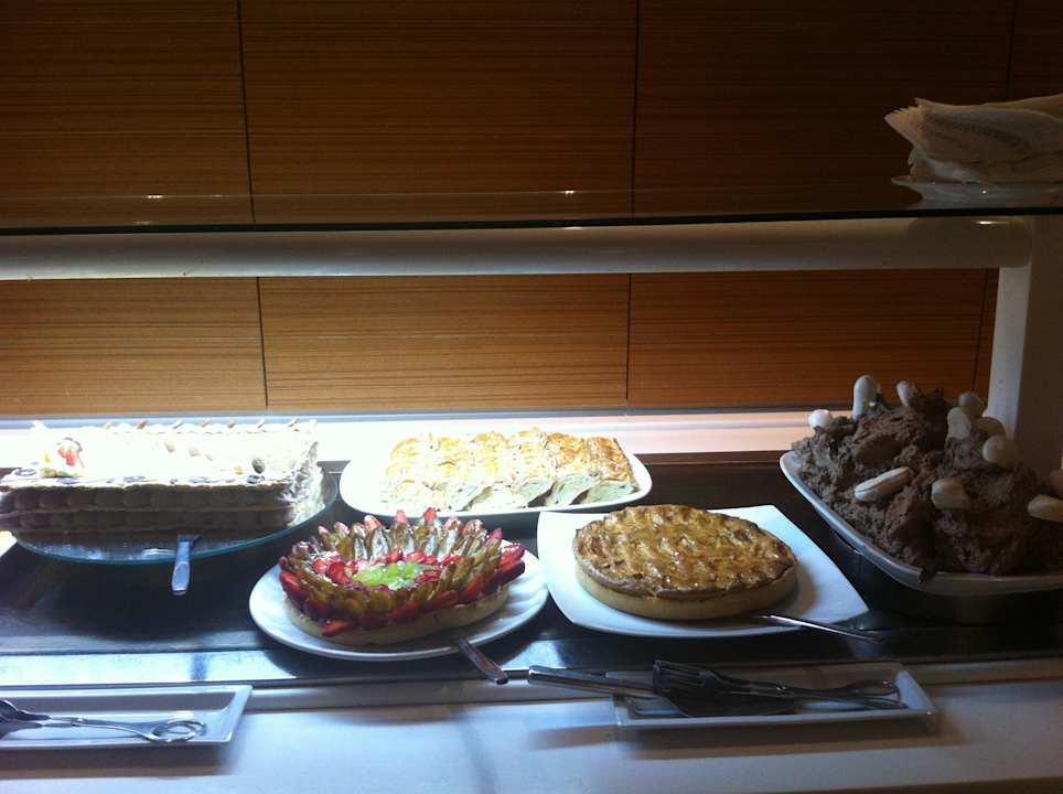 Abendessen, Dessert The Orangers Beach Resort and Bungalows