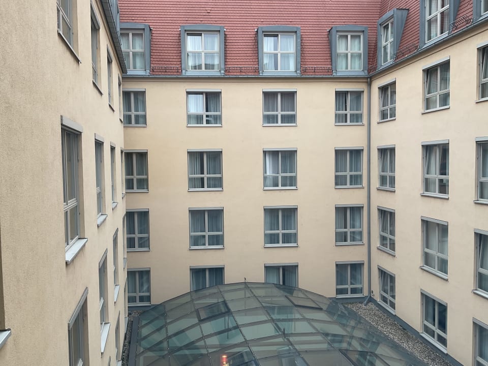Ausblick Steigenberger Hotel de Saxe