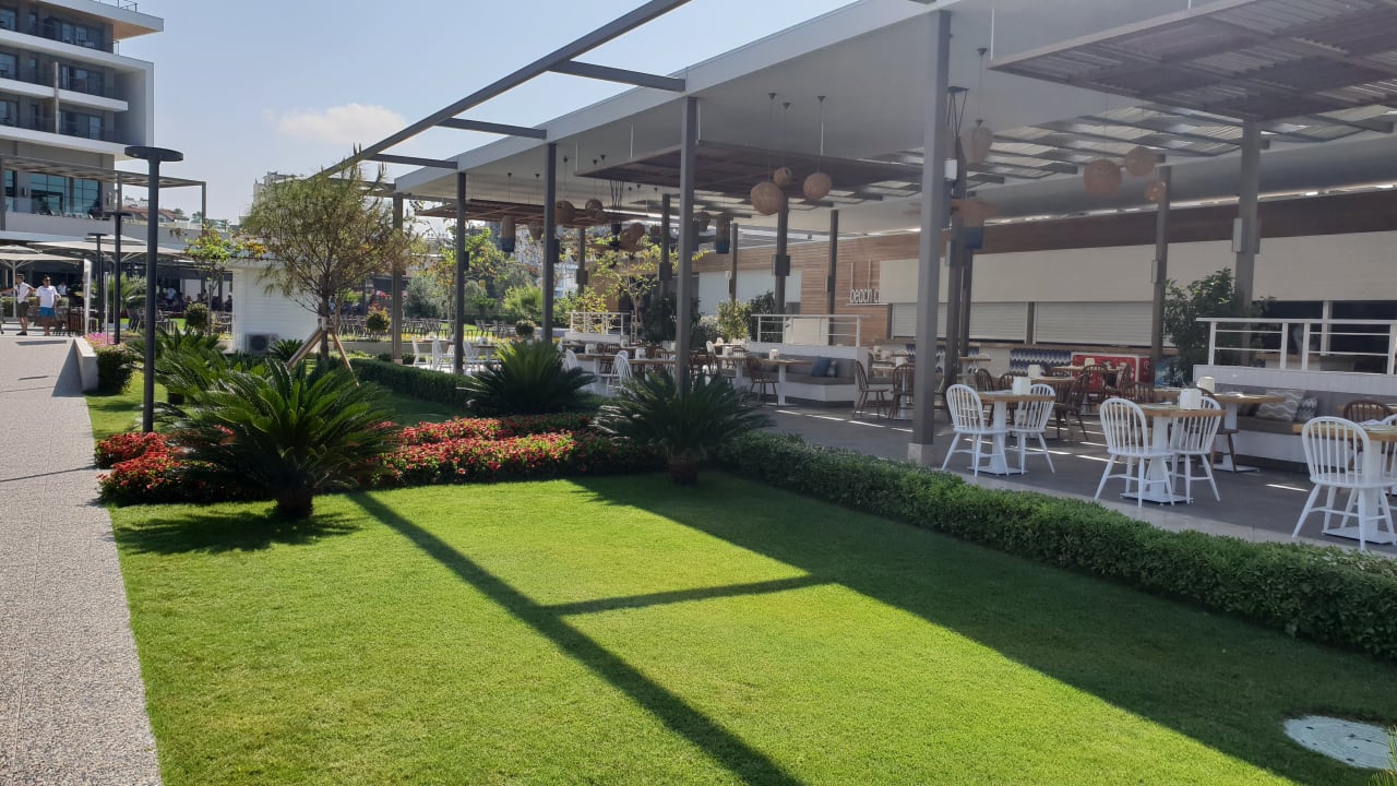 Außenansicht Acanthus Cennet Barut Collection