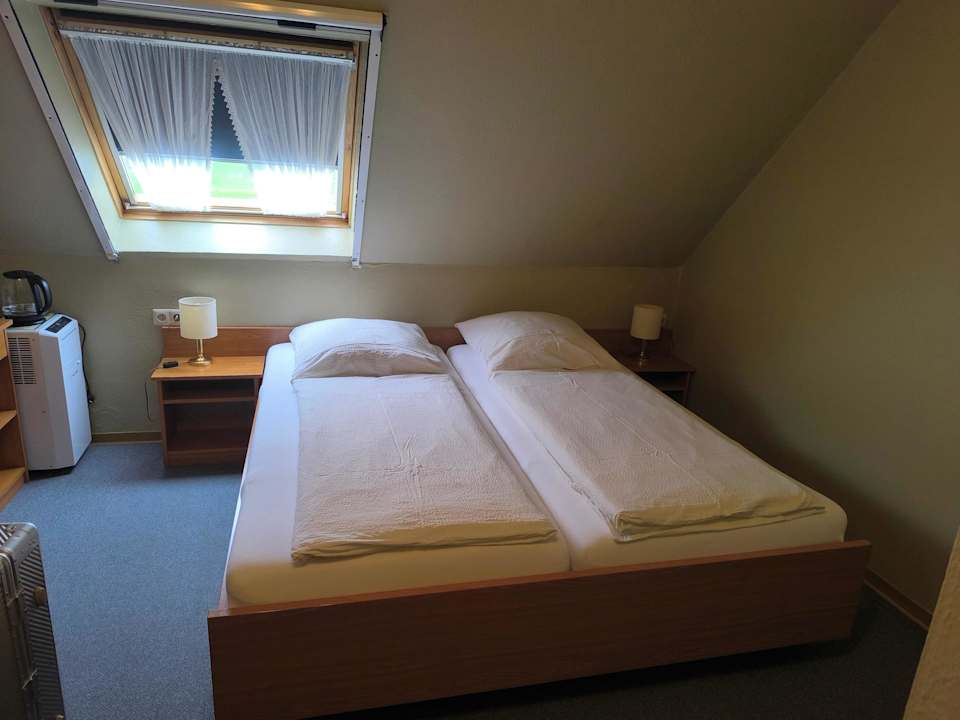 Zimmer Hotel Pension Holum Garni