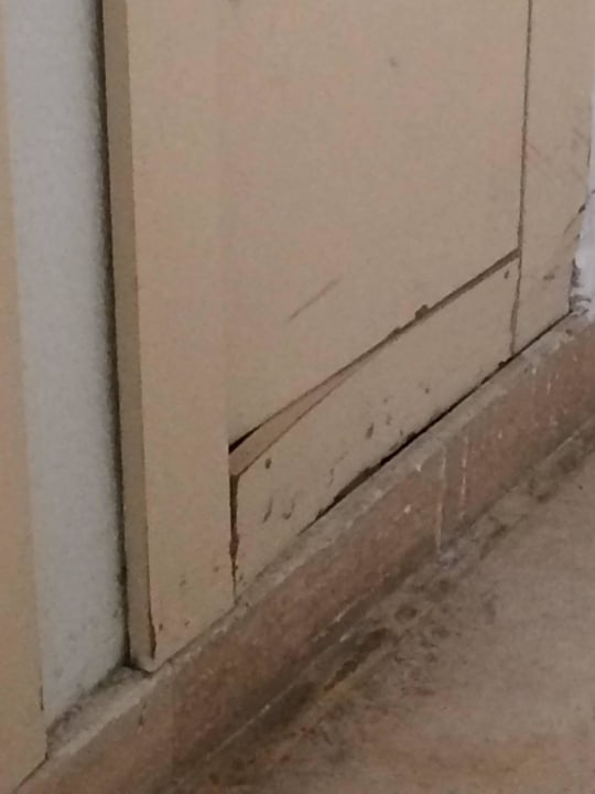 Auf dem Weg zum Zimmer: Sind irgendwelche Türen  Marvida Family Eco