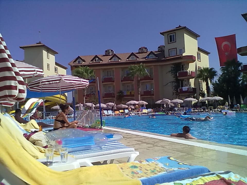 Der Pool Hotel Orfeus Park