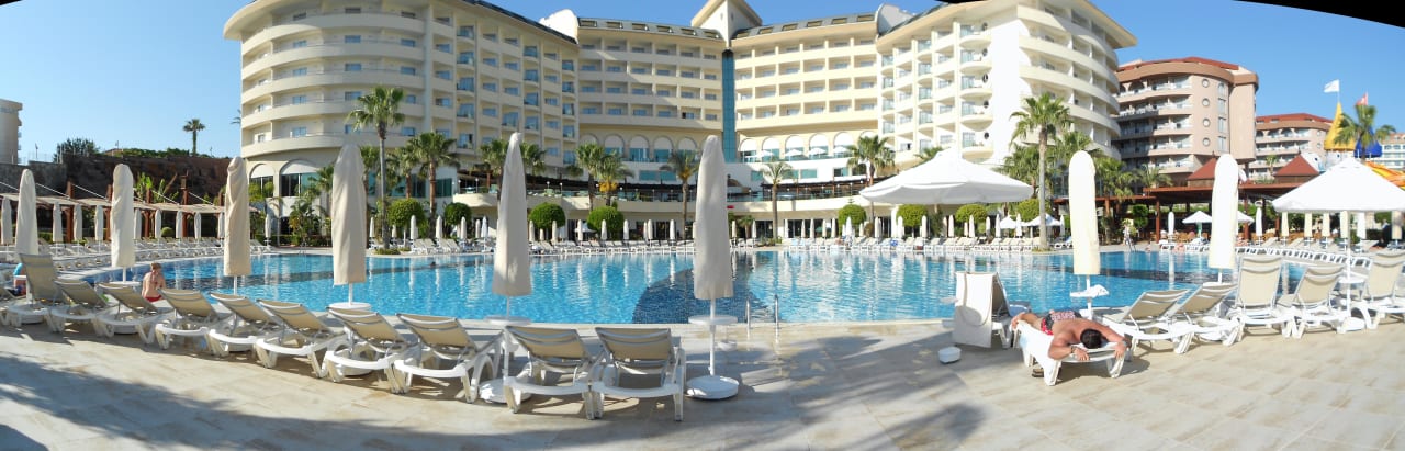 Hauptpool Saphir Resort & Spa
