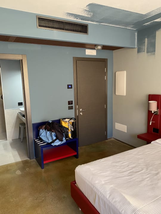 Zimmer K Modern Hotel