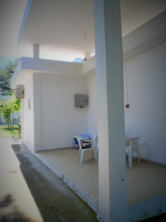 Privatterrasse eines Bungalows Bungalows Loutrou