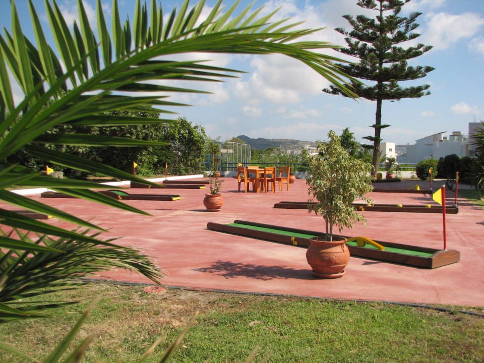 Hoteleigene Mini-Golf-Anlage Hotel Danae
