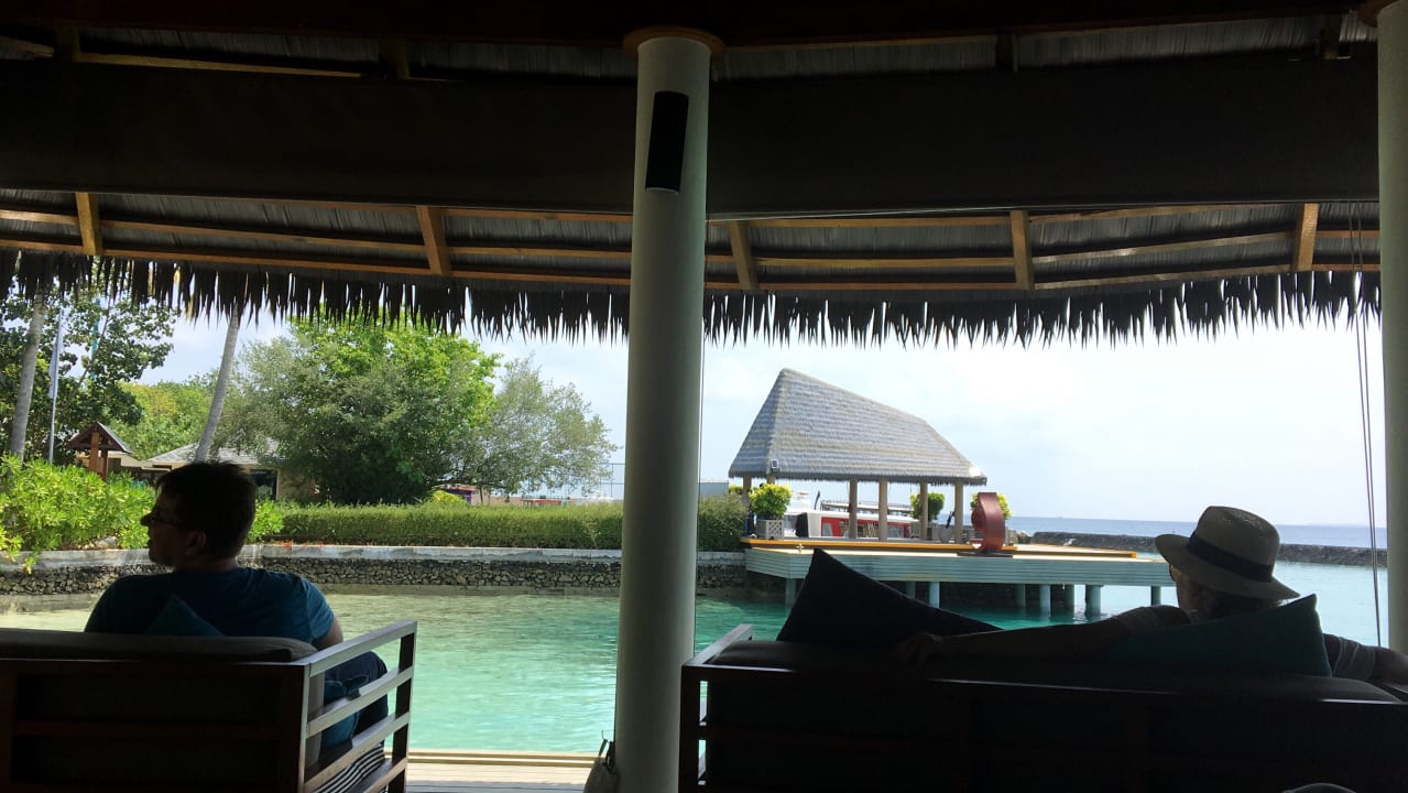 Lobby Centara Ras Fushi Resort & Spa Maldives