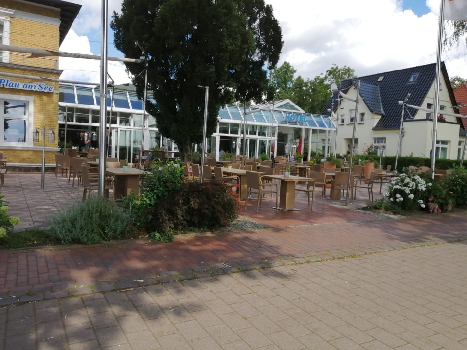 Außenansicht Falk Seehotel Plau am See