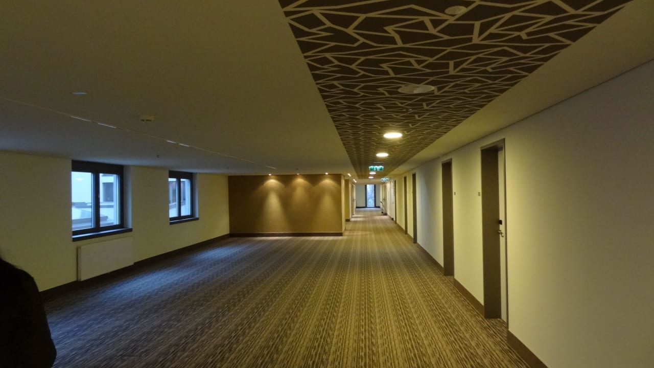 Hotelgang DoubleTree by Hilton Vienna Schonbrunn