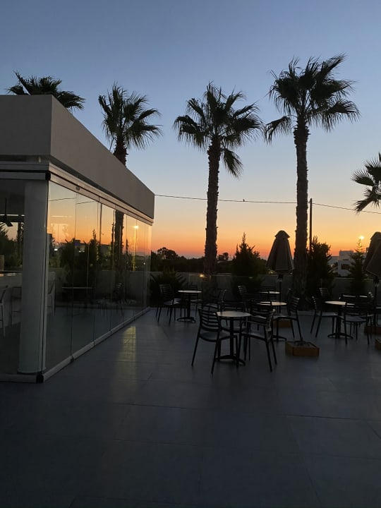 Gastro White Dreams Resort & Anex