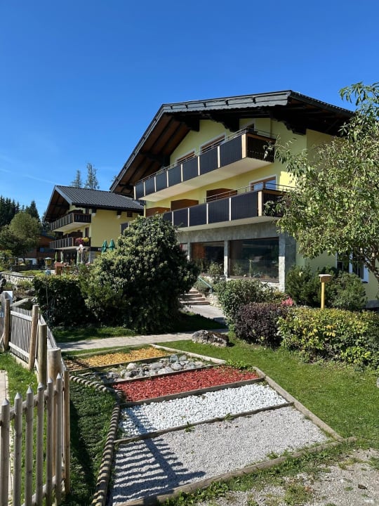 Gartenanlage Almfrieden Hotel & Romantikchalet