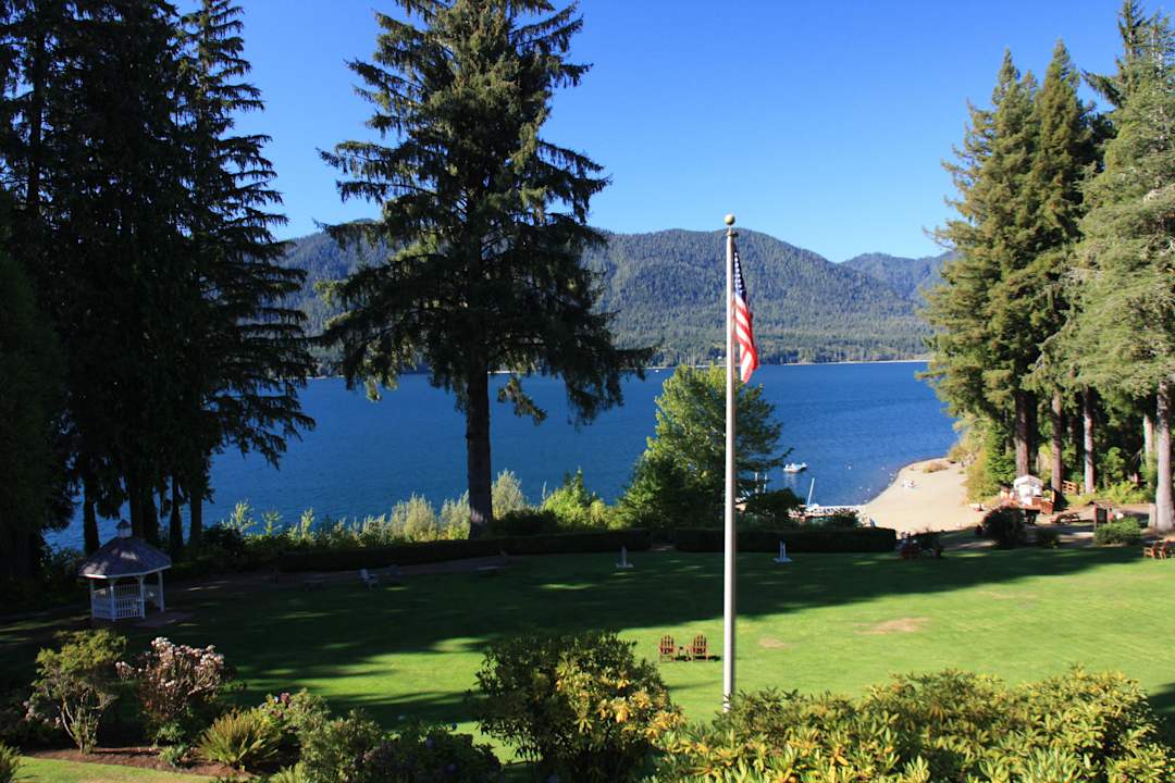 Herrliche Lage am See Lake Quinault Lodge