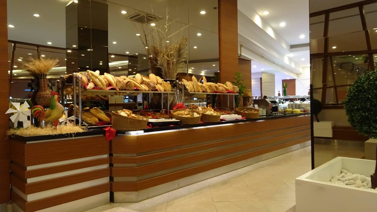 Büffet Teigwaren, immer reichhaltig VONRESORT Golden Coast