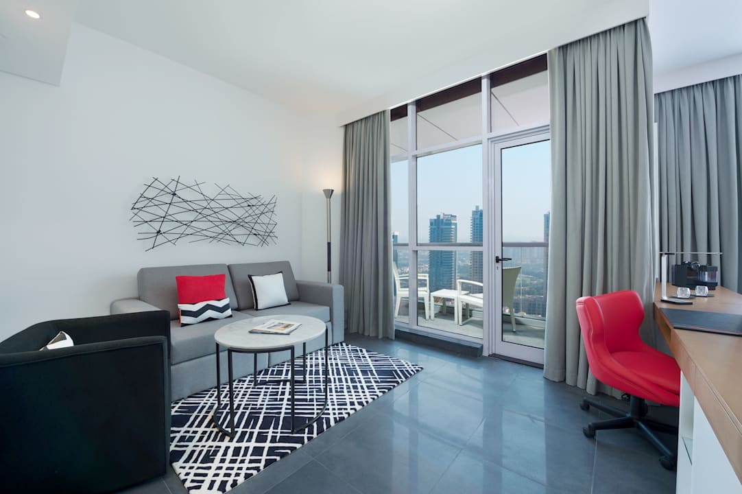 Zimmer Tryp by Wyndham Dubai