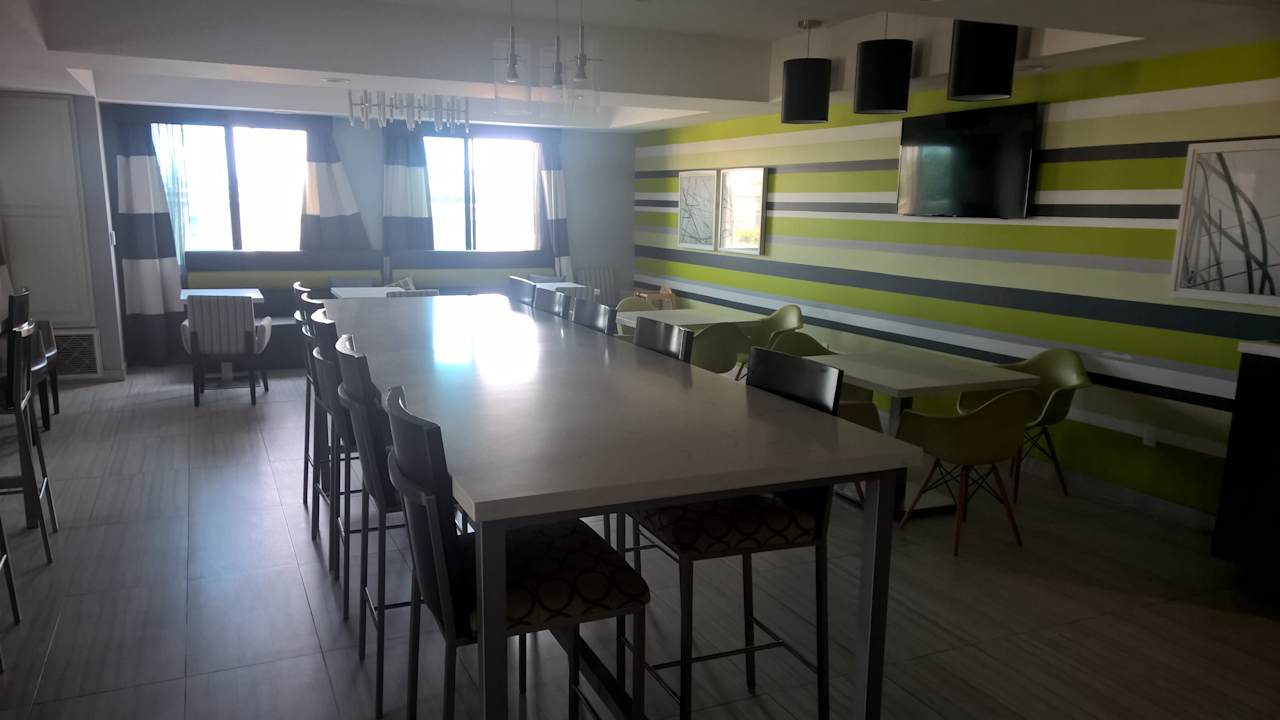 Restaurant Best Western Plus Gardena Inn & Suites