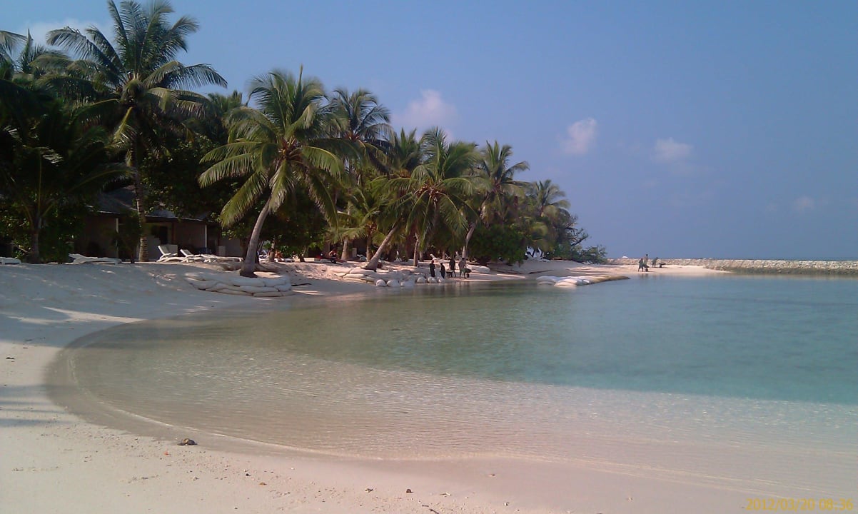 Blick auf Strandabschnitt der Superiorbungis Summer Island Maldives
