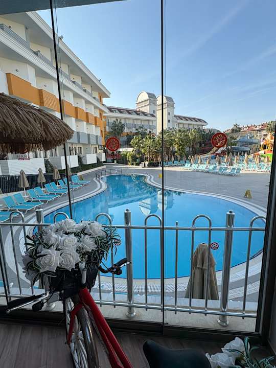 Pool Hane Family Resort