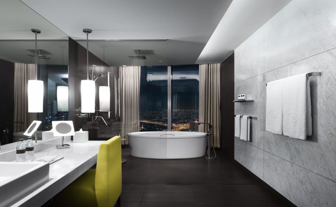 Premium Luxury Club Bathroom Sofitel Hotel Dubai Downtown